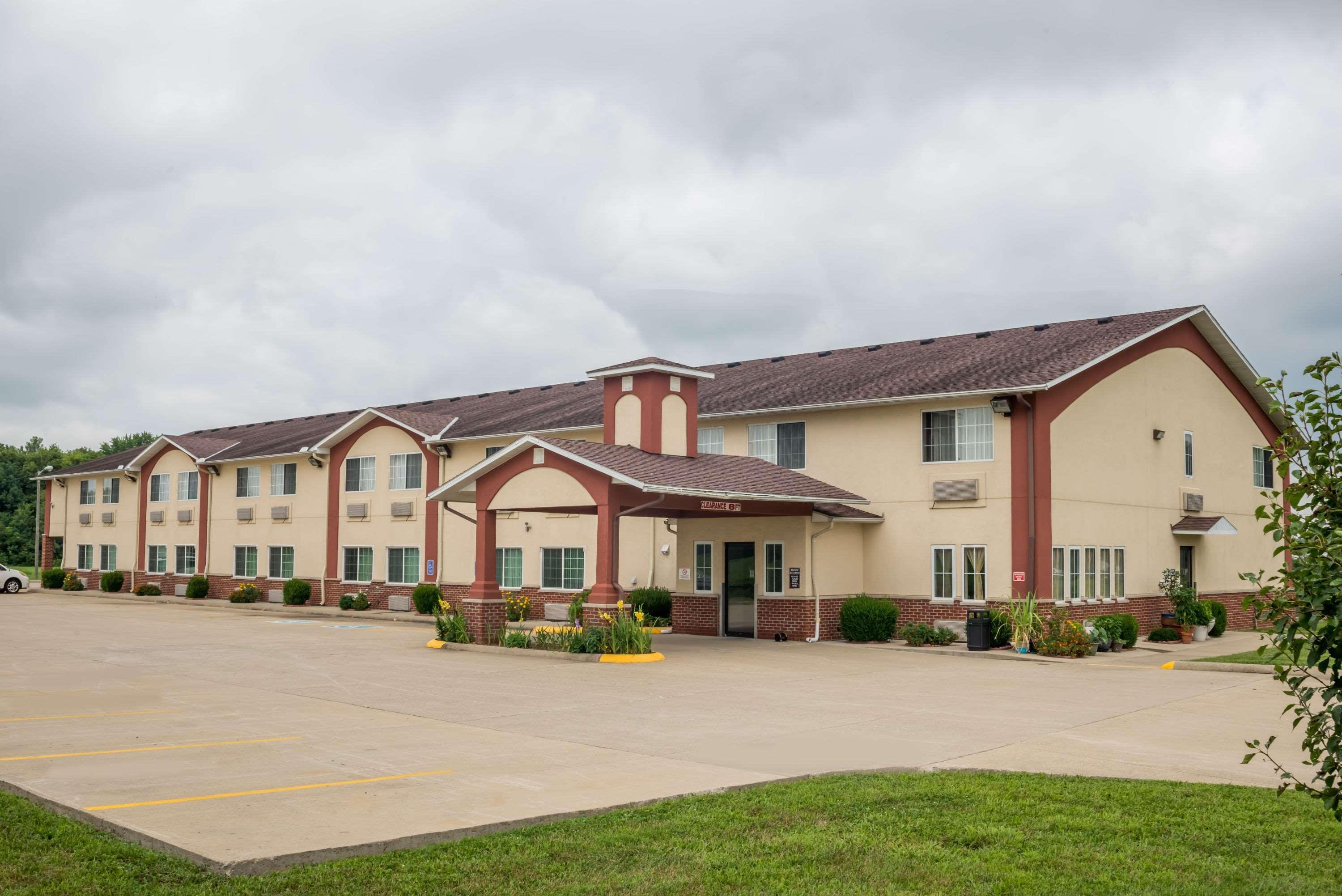 Super 8 By Wyndham Mt. Carmel Il Hotell Mount Carmel Exteriör bild